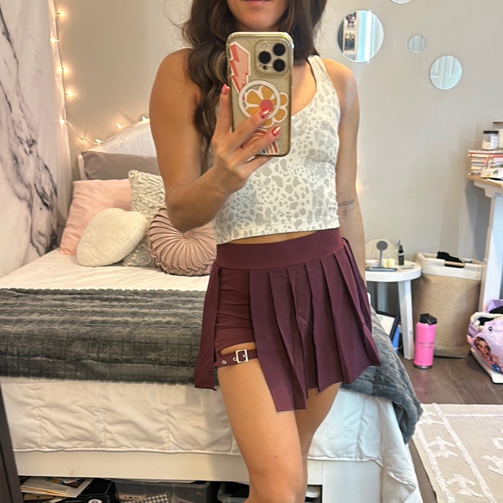 Halara Pleated Burgundy Skirt